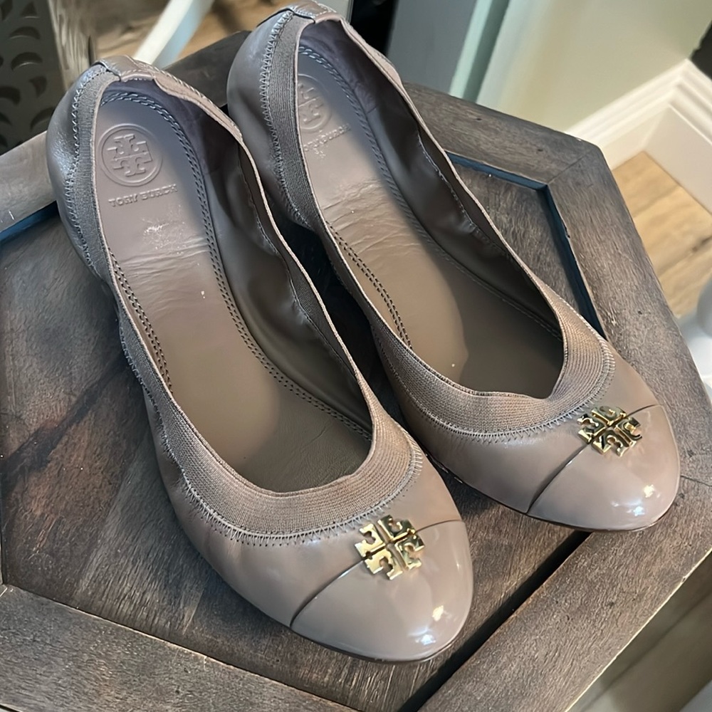 Tory Burch, EUC, tan flat slip ons, size 10.5 worn 2x